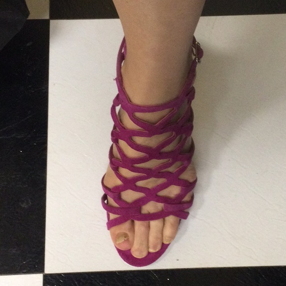 Perfect pink high heals - Picture 1 of 6